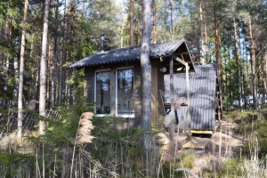 5437318e 02f7 4cdd 9941 479178400520 2 300x200