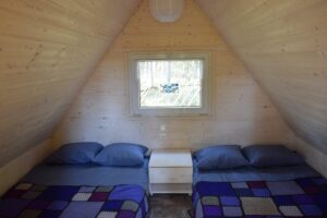 kämpingumaja magamistuba